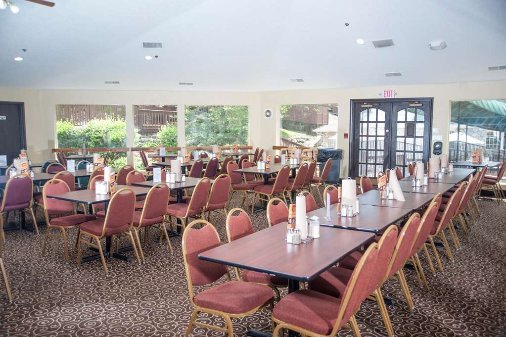 The Stone Castle Hotel & Conference Center Branson Restaurace fotografie